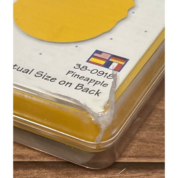 RARE NEW Sizzix 38-0918 Pineapple Die Cut Tool - Picture 2 of 3